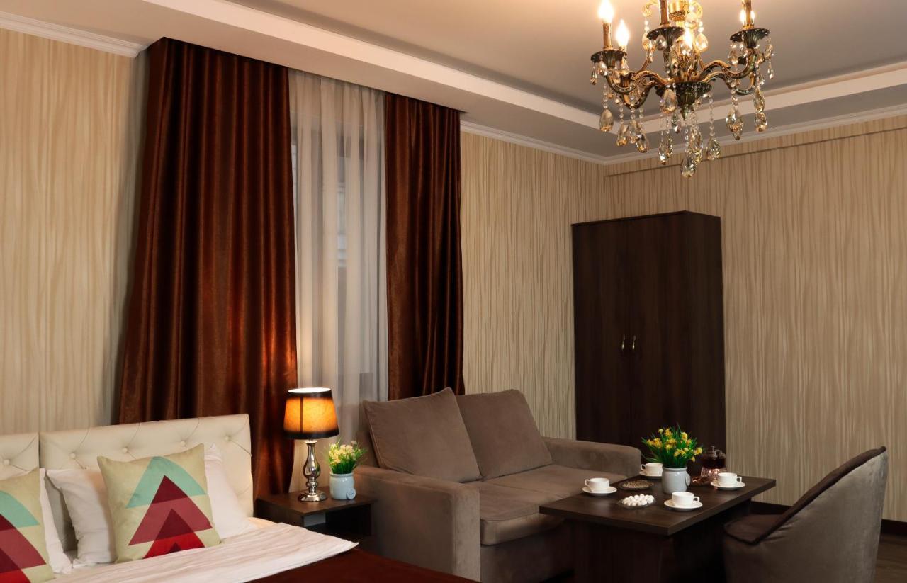 De'Mar Hotel Bishkek Exterior photo